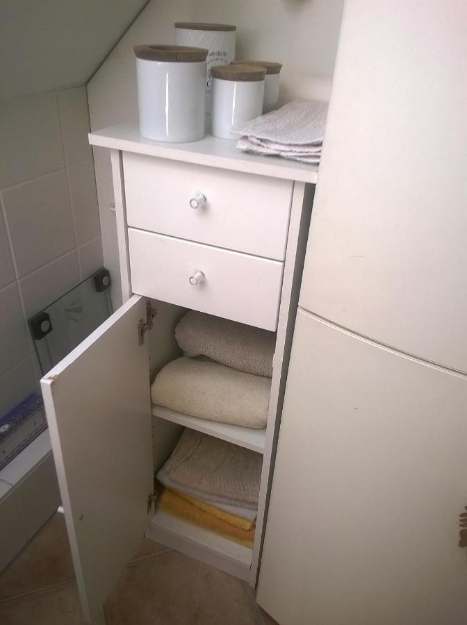 Haus 'Am Emberg' Appartement Keulen Buitenkant foto