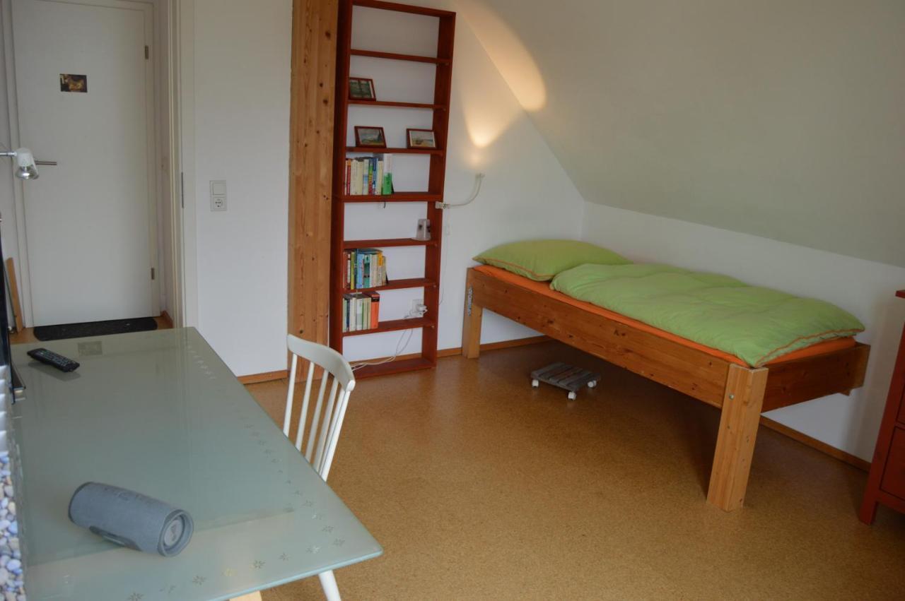 Haus 'Am Emberg' Appartement Keulen Buitenkant foto